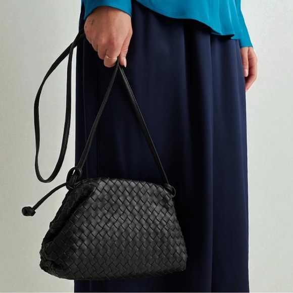 Quince Italian Leather Handwoven Pouch Crossbody Clutch | One Size | Black 👜✨ - Picture 14 of 14